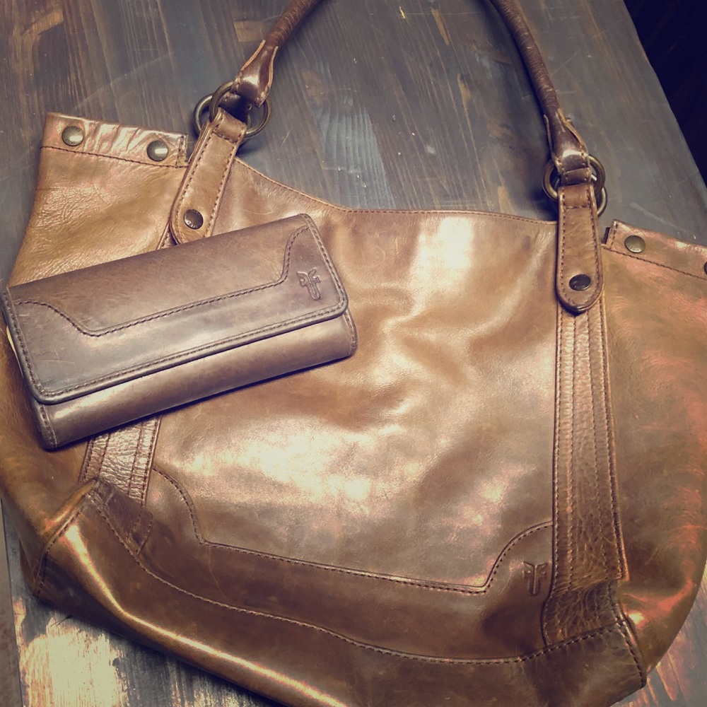 Frye Melissa Hobo & matching wallet
